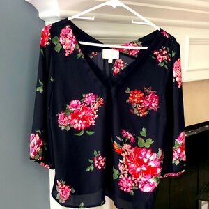 Skies Are Blue-Nelby V- Neck - Size MP